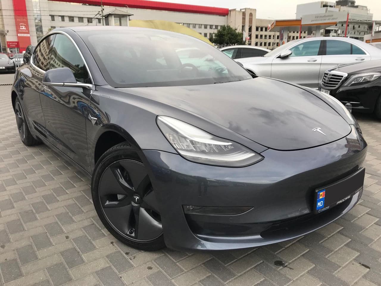 Tesla Model 3 2018 — Миниатюра 3