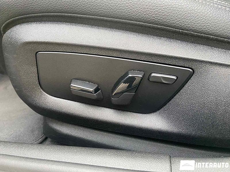 2018 BMW 520 — Miniatură 20