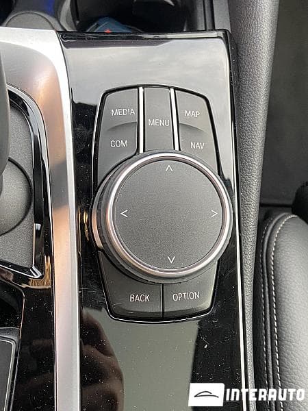 2018 BMW 520 — Miniatură 18