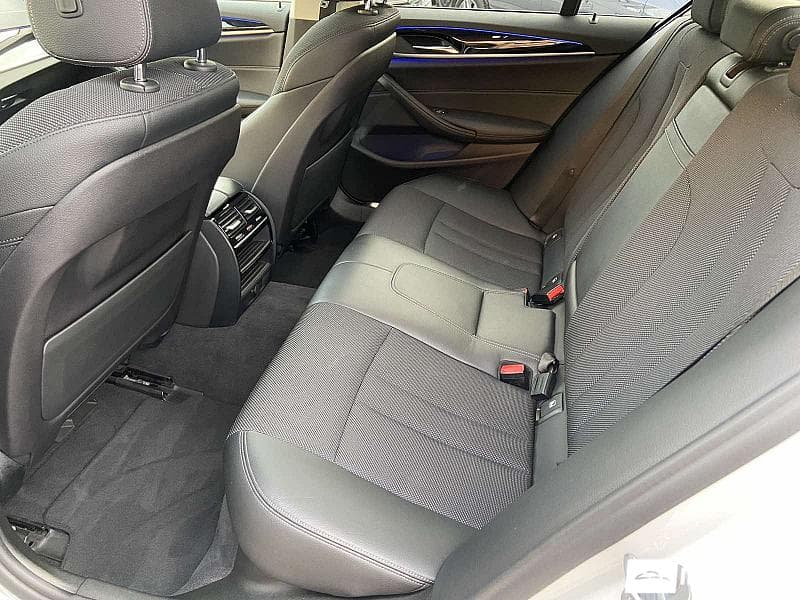 2018 BMW 520 — Miniatură 22
