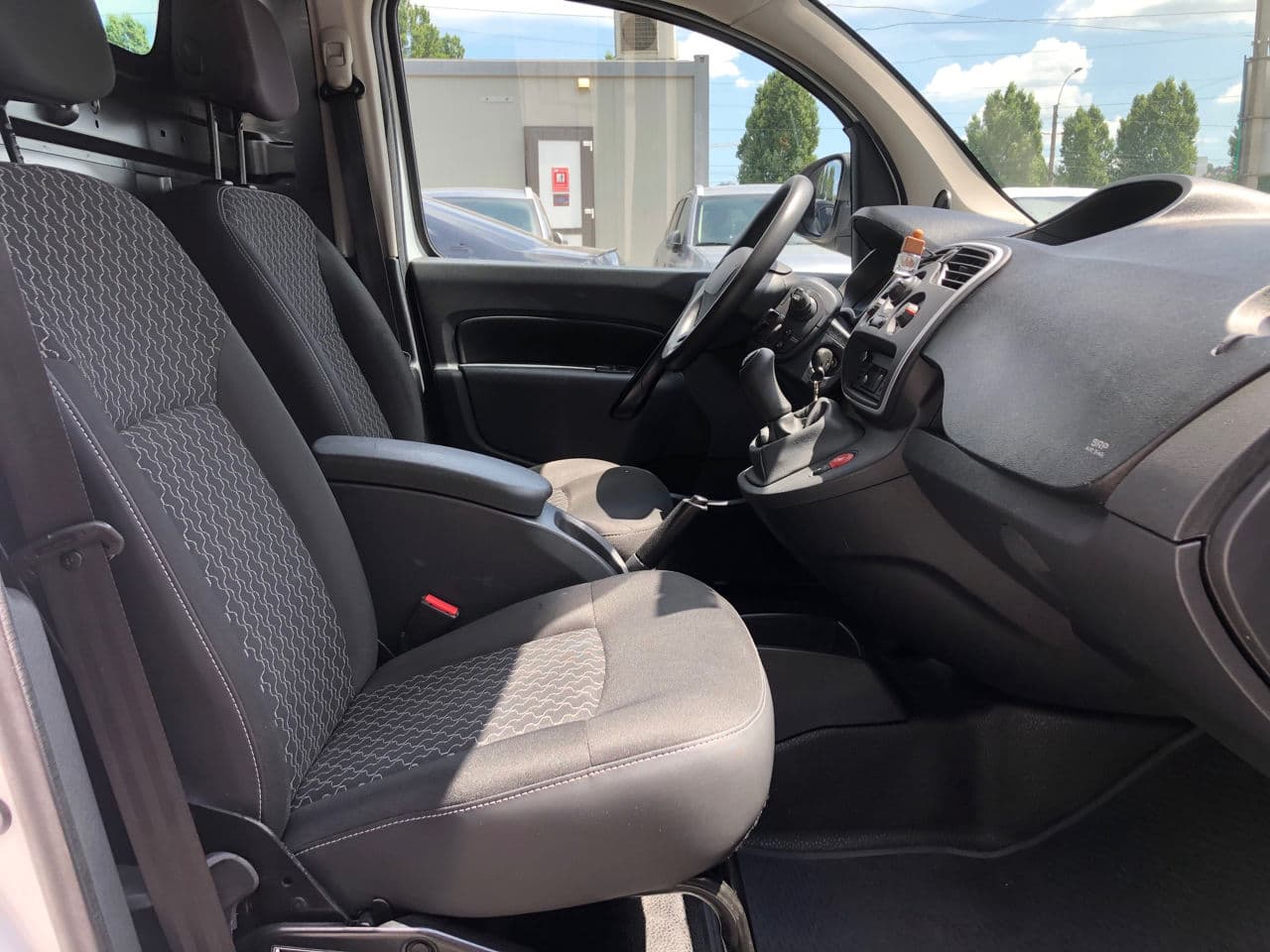 Renault Kangoo 2017 — Миниатюра 10