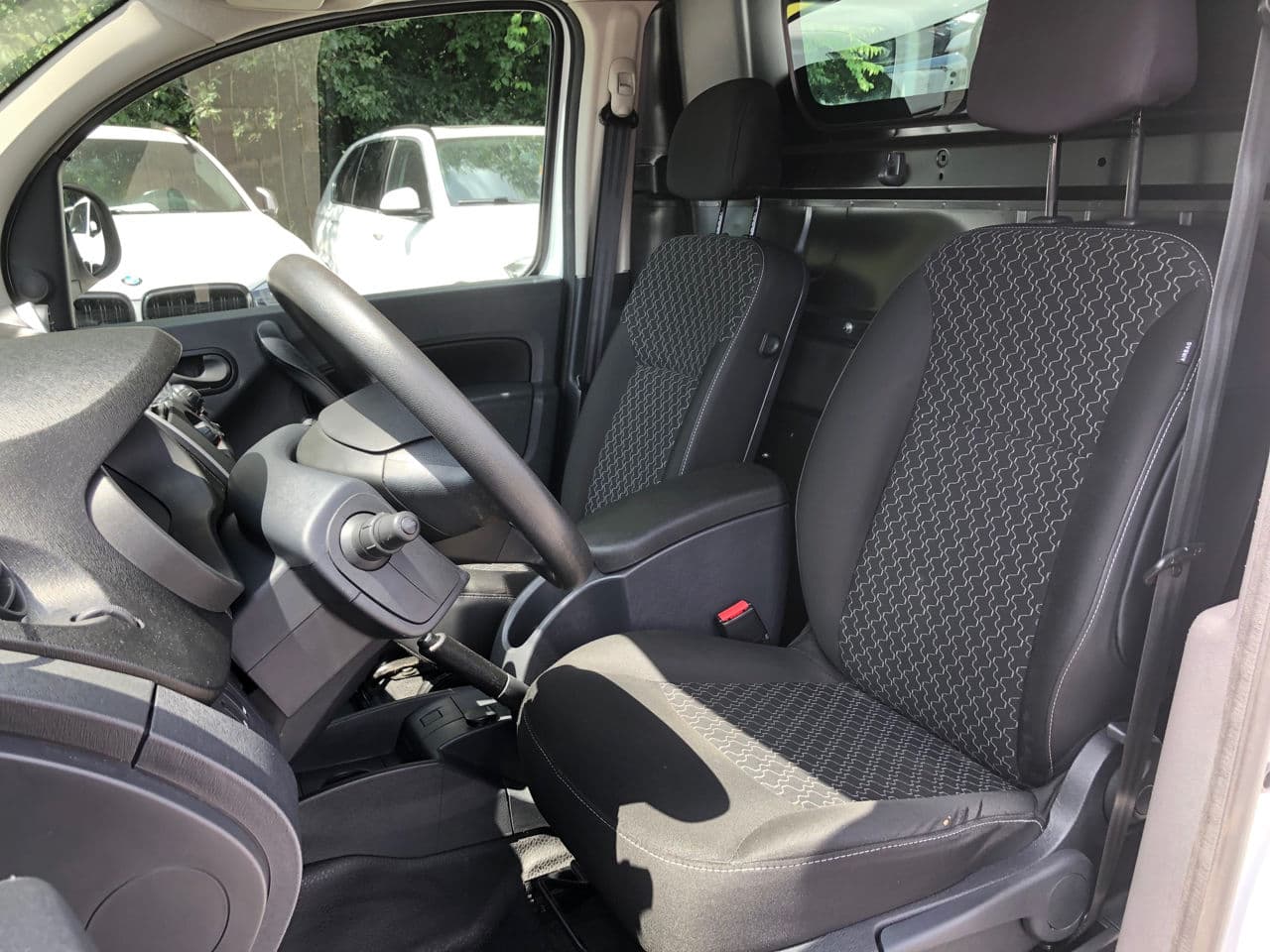 Renault Kangoo 2017 — Миниатюра 9