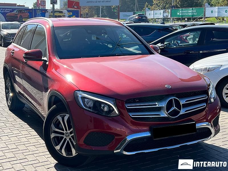 2017 Mercedes GLC 250d — Miniatură 3