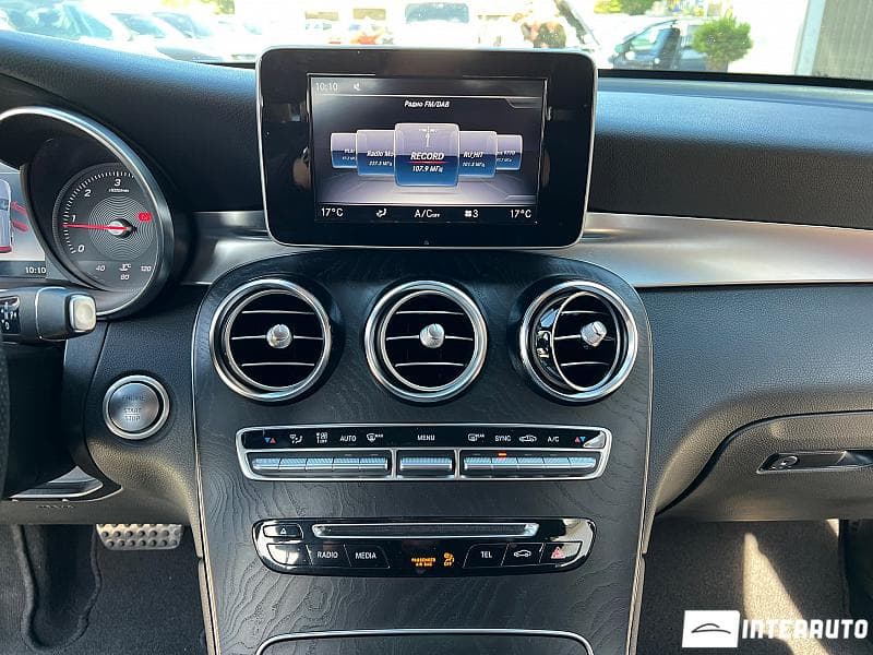 2017 Mercedes GLC 250d — Miniatură 11