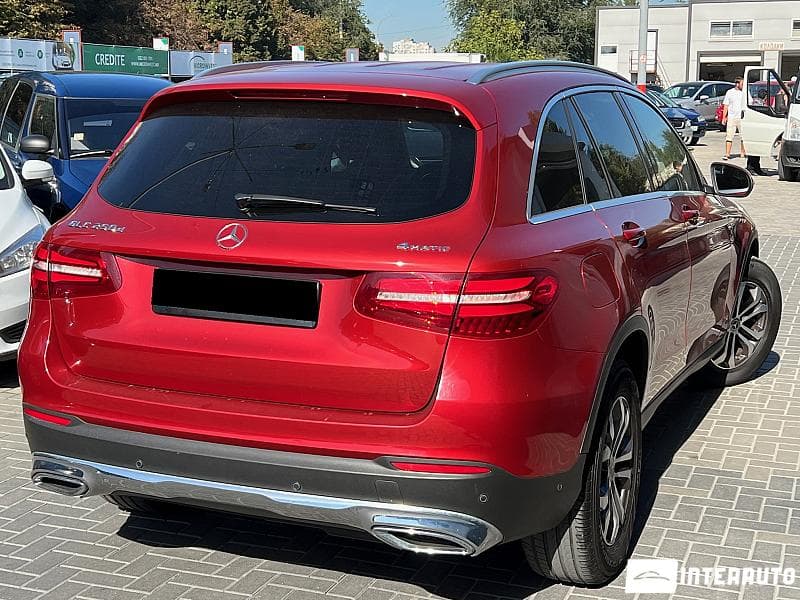2017 Mercedes GLC 250d — Miniatură 2