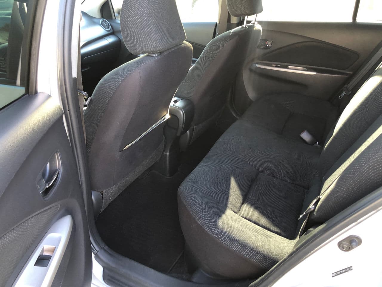 Toyota Yaris 2009 — Миниатюра 16