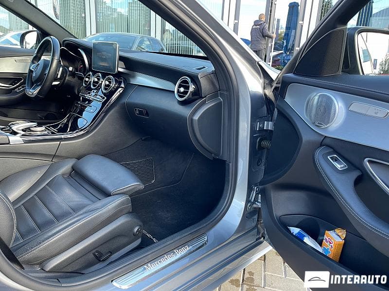 2016 Mercedes C 250 — Miniatură 15