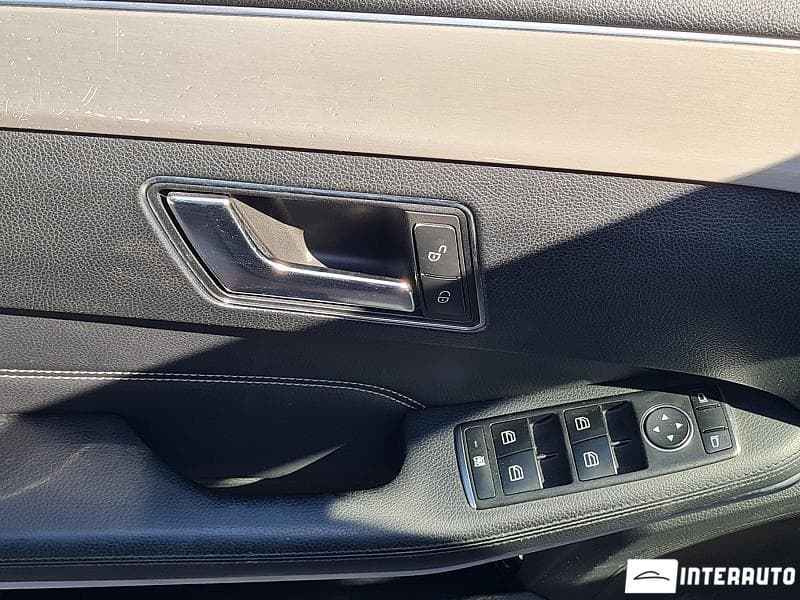 2015 Mercedes E 200 — Miniatură 8