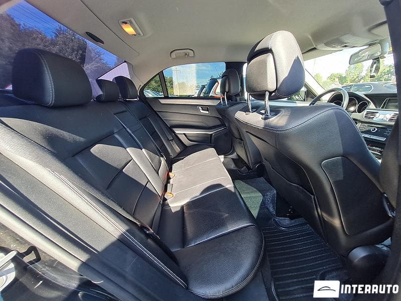 2015 Mercedes E 200 — Miniatură 11