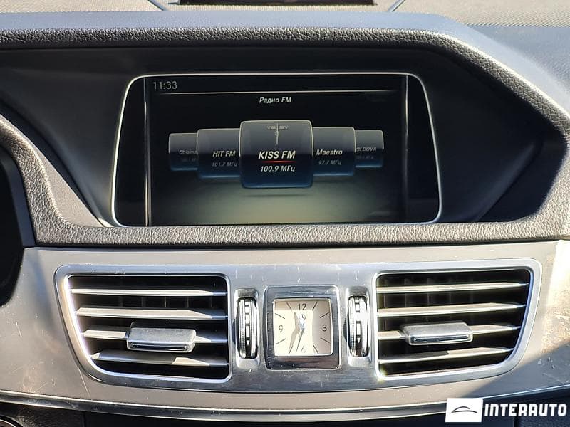 2015 Mercedes E 200 — Miniatură 15