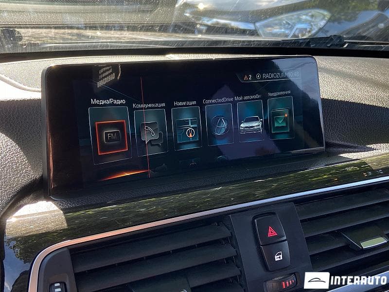 2016 BMW 330 — Miniatură 10
