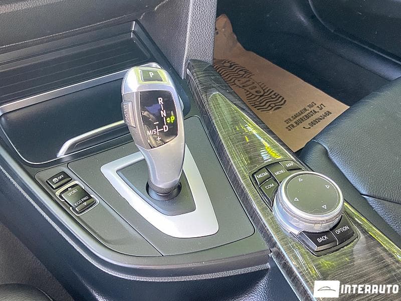 2016 BMW 330 — Miniatură 12