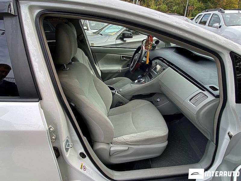 2012 Toyota Prius — Miniatură 14