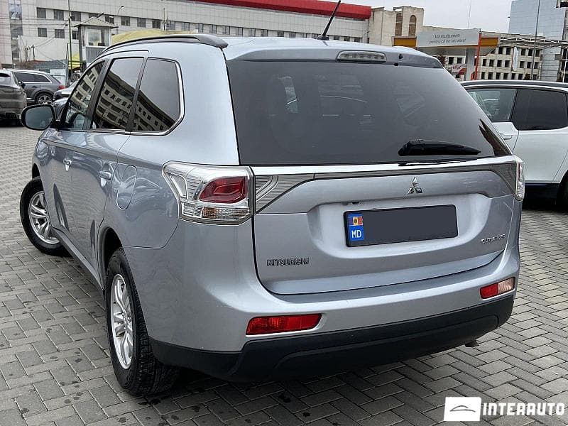 2014 Mitsubishi Outlander — Miniatură 3