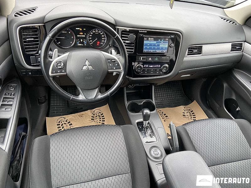2014 Mitsubishi Outlander — Miniatură 8