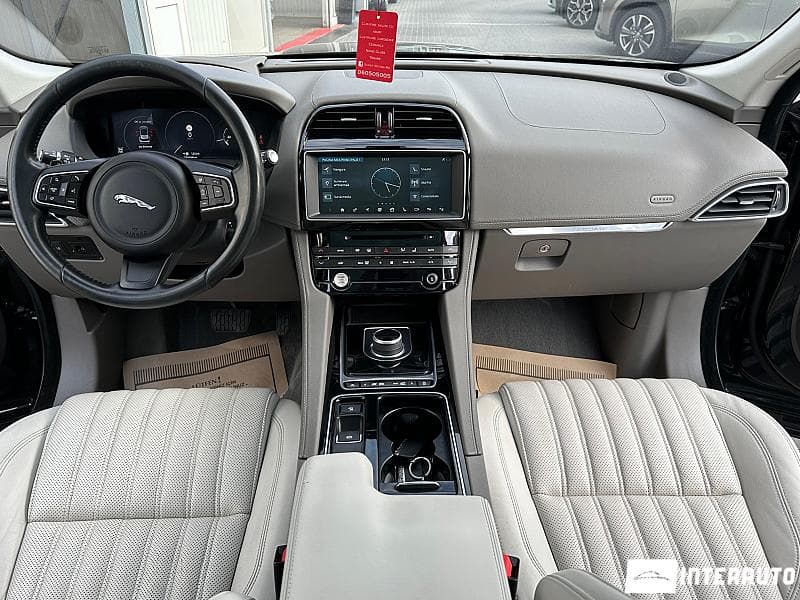 Jaguar F-Pace 2016 — Миниатюра 9