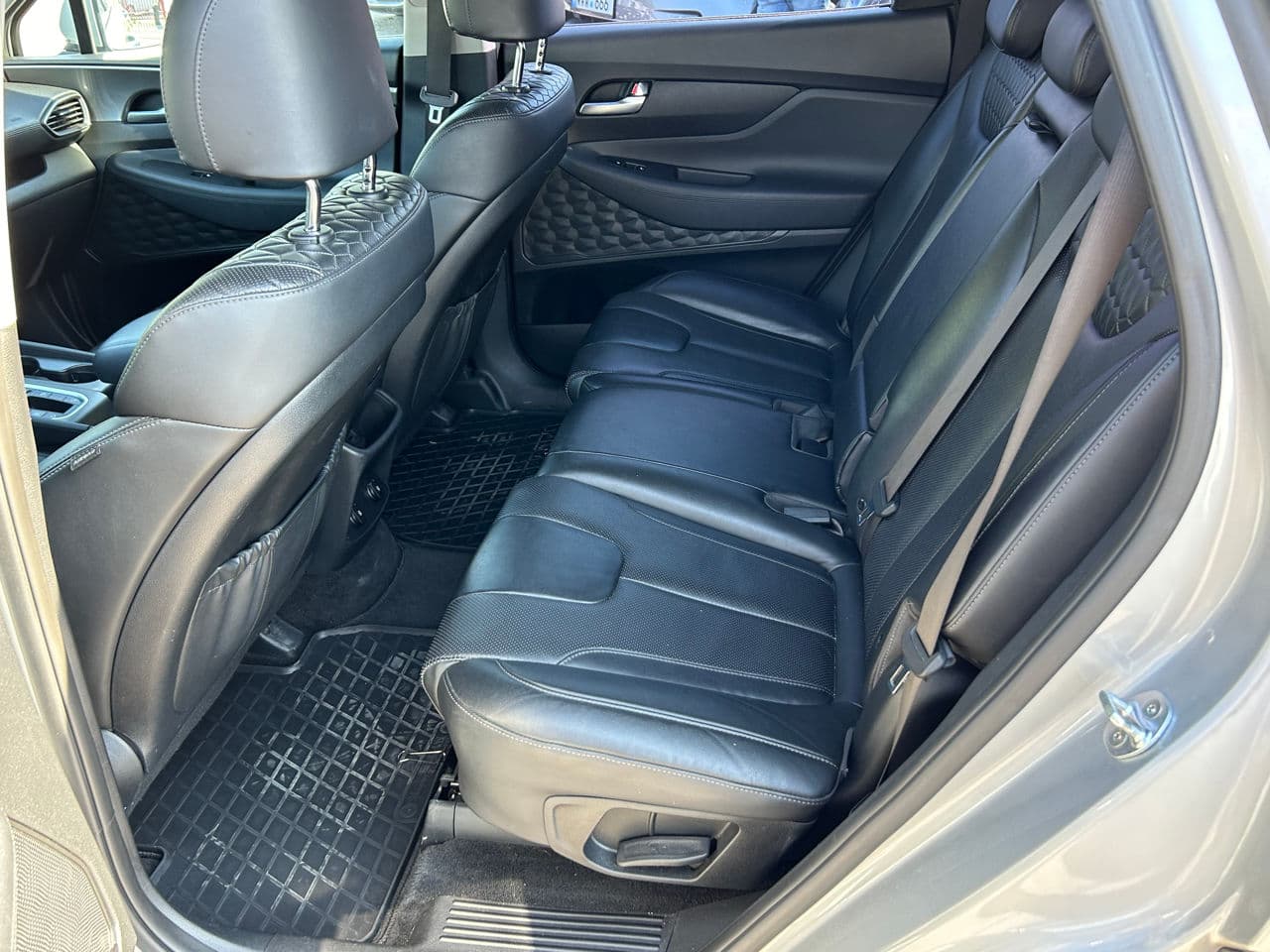 Hyundai Santa Fe 2018 — Миниатюра 15