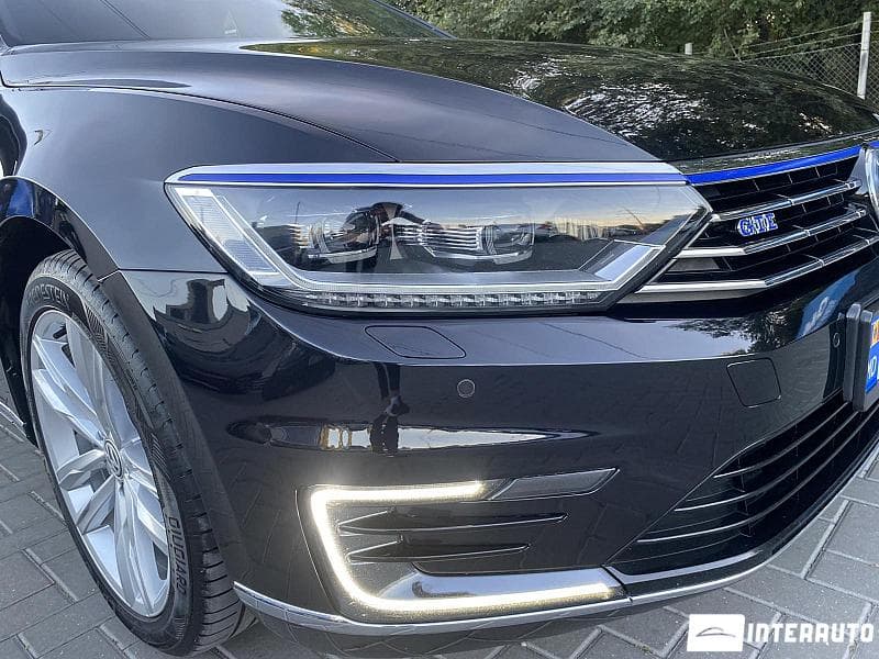 Volkswagen Passat GTE 2015 — Миниатюра 16