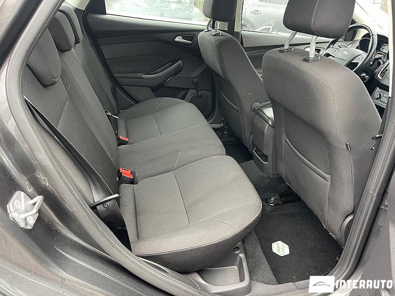 2018 Ford Focus — Miniatură 15