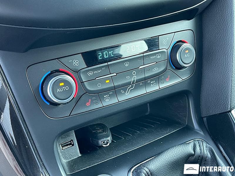 2016 Ford Focus — Miniatură 11
