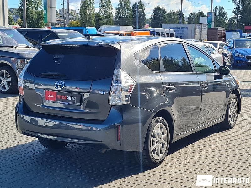 2013 Toyota Prius Plus / V — Miniatură 3