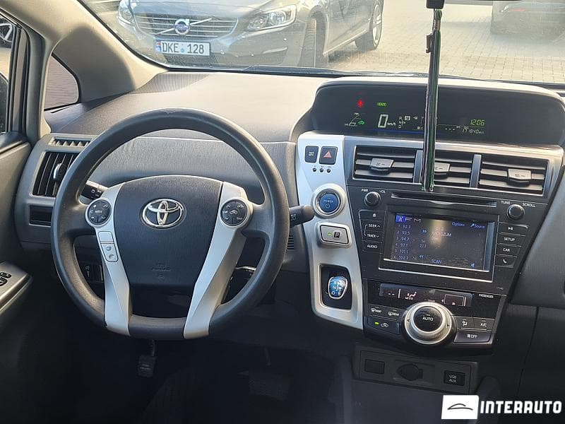 2013 Toyota Prius Plus / V — Miniatură 9