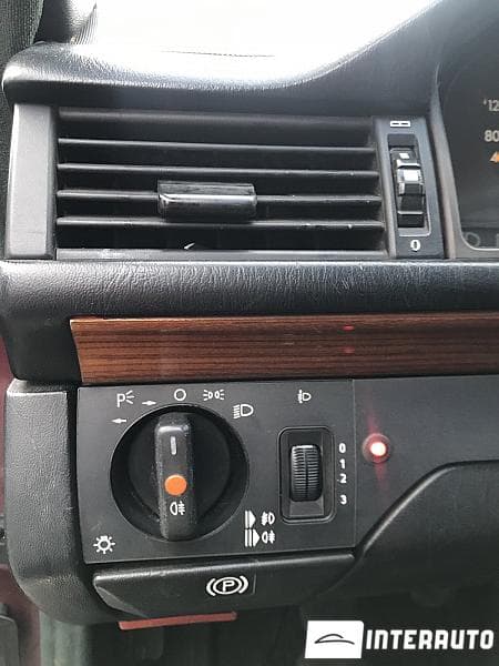 1991 Mercedes E 200 — Miniatură 10