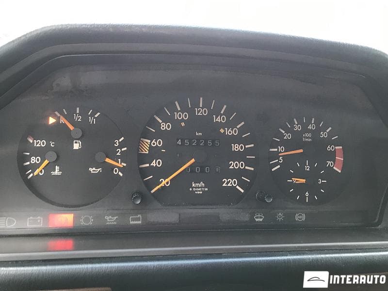1991 Mercedes E 200 — Miniatură 11