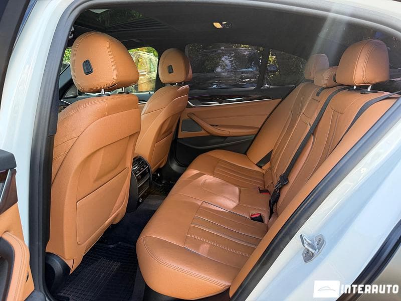 2017 BMW 540 — Miniatură 19