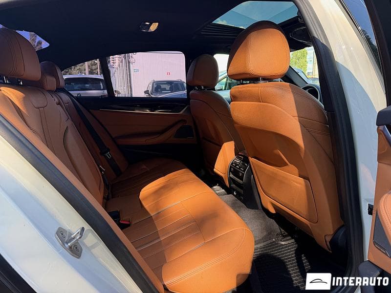 2017 BMW 540 — Miniatură 17