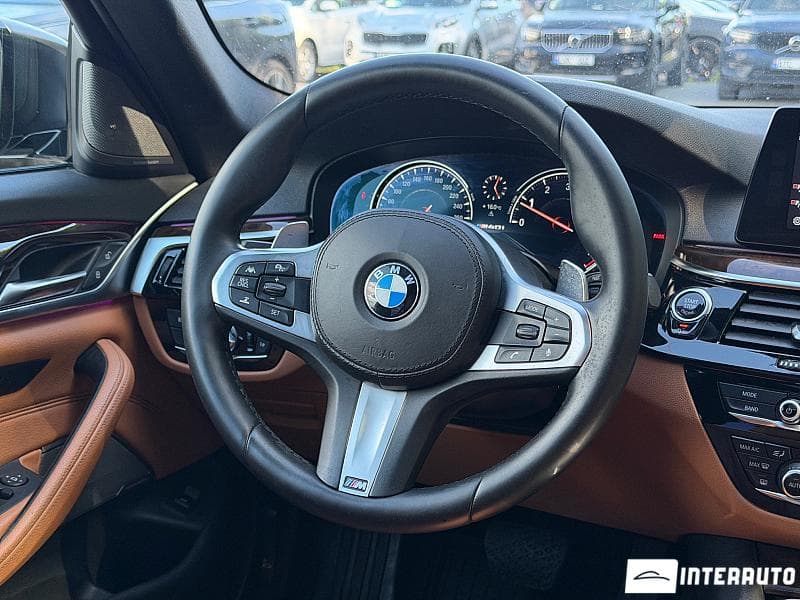 2017 BMW 540 — Miniatură 13