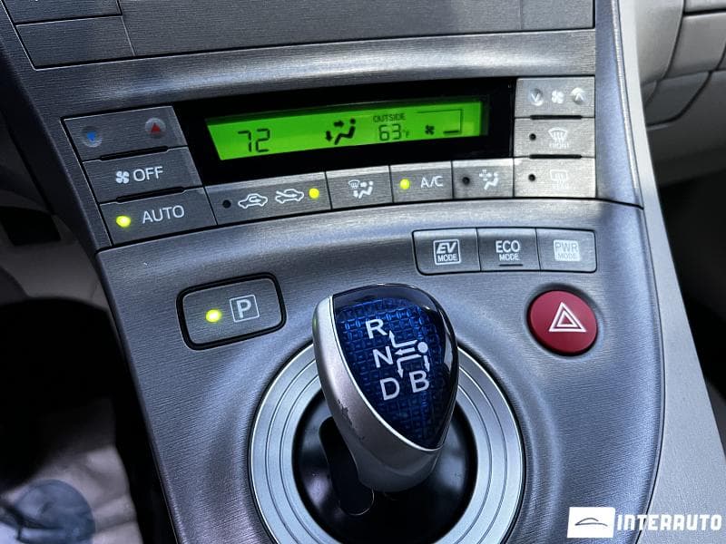 2011 Toyota Prius — Miniatură 11