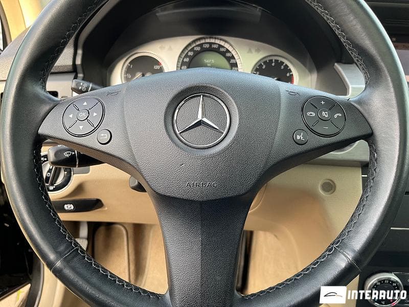 2010 Mercedes GLK 300 4MATIC — Miniatură 10