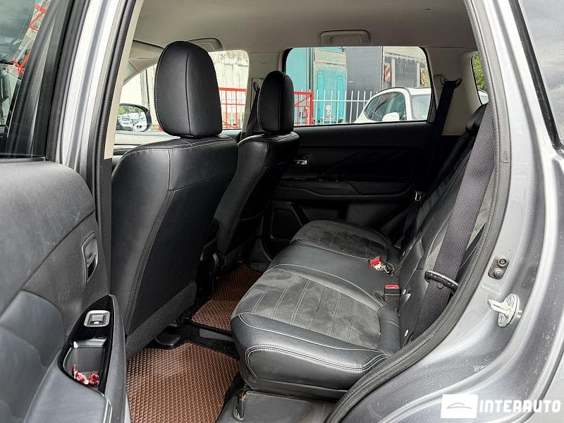 Mitsubishi Outlander 2015 — Миниатюра 7