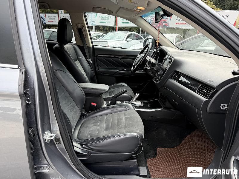 Mitsubishi Outlander 2015 — Миниатюра 6