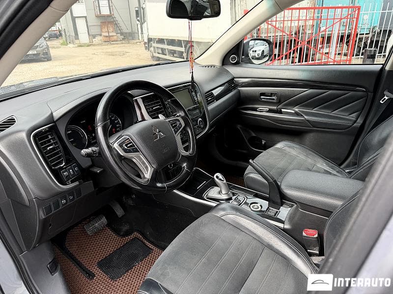 Mitsubishi Outlander 2015 — Миниатюра 5
