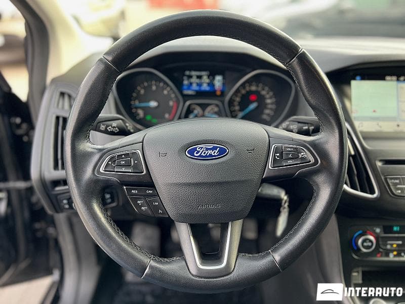2017 Ford Focus — Miniatură 10