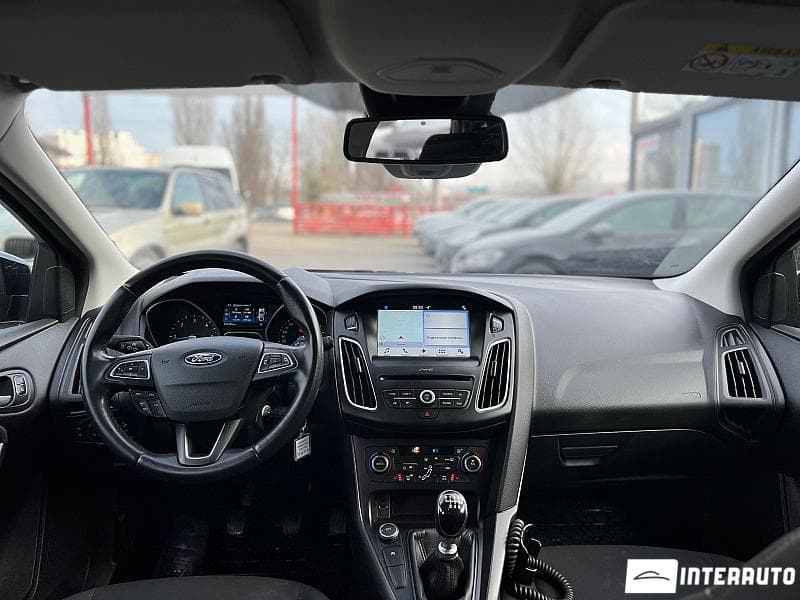 2017 Ford Focus — Miniatură 8