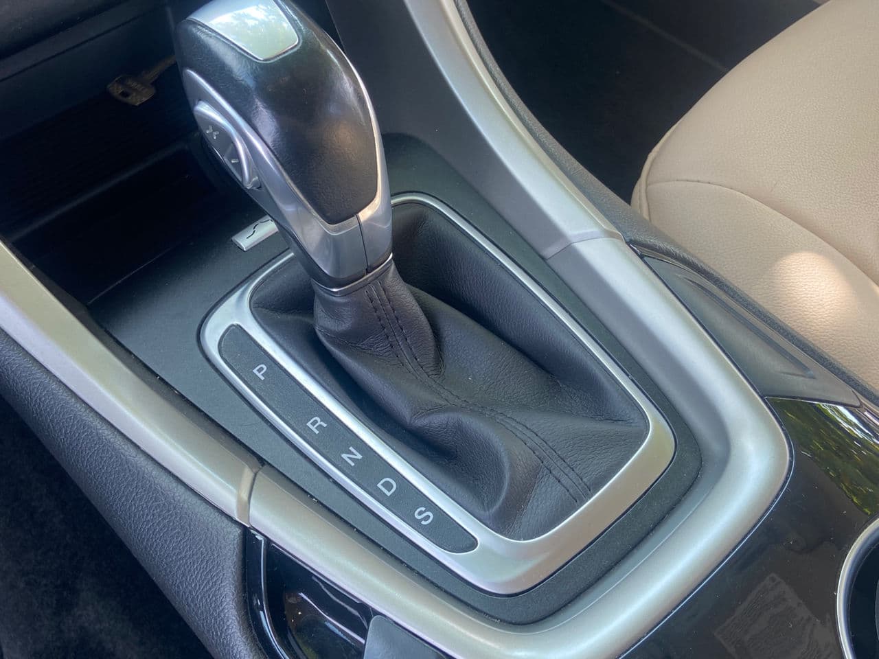 2016 Ford Fusion — Miniatură 13