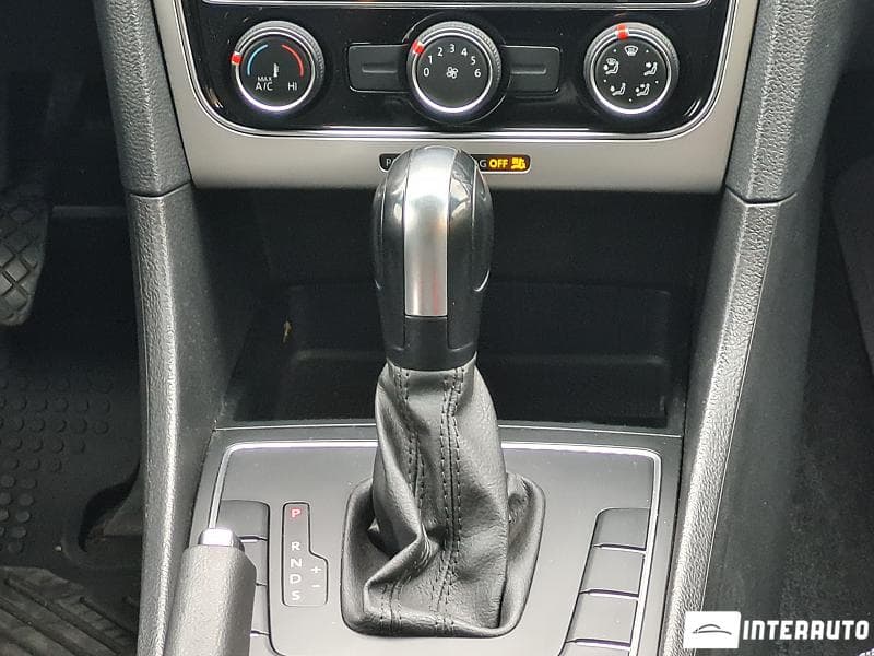 2018 Volkswagen Passat — Miniatură 14