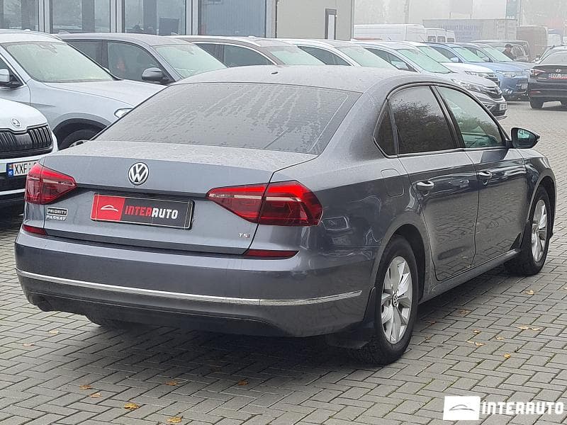 2018 Volkswagen Passat — Miniatură 2