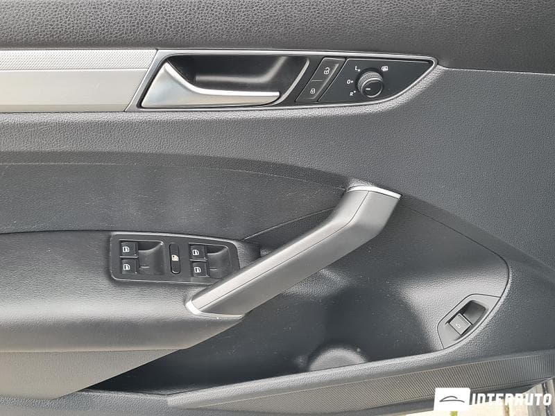 2018 Volkswagen Passat — Miniatură 15