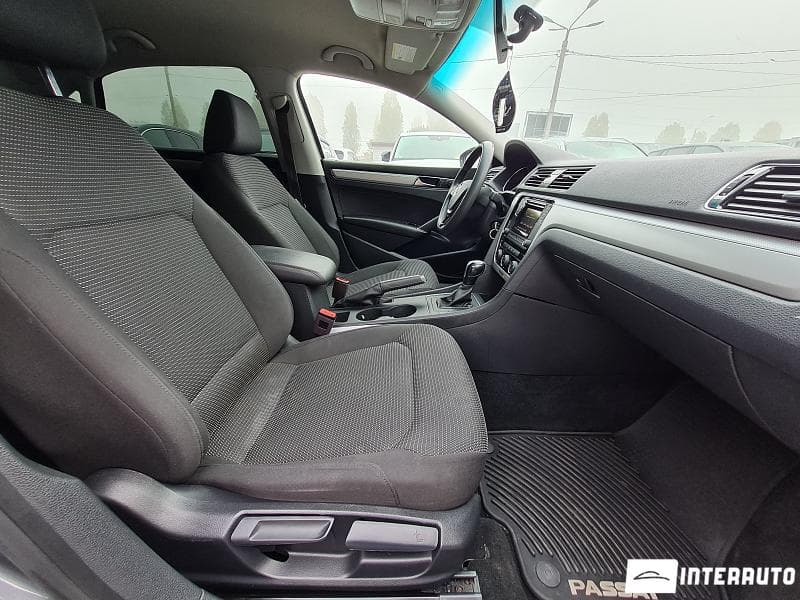 2018 Volkswagen Passat — Miniatură 7
