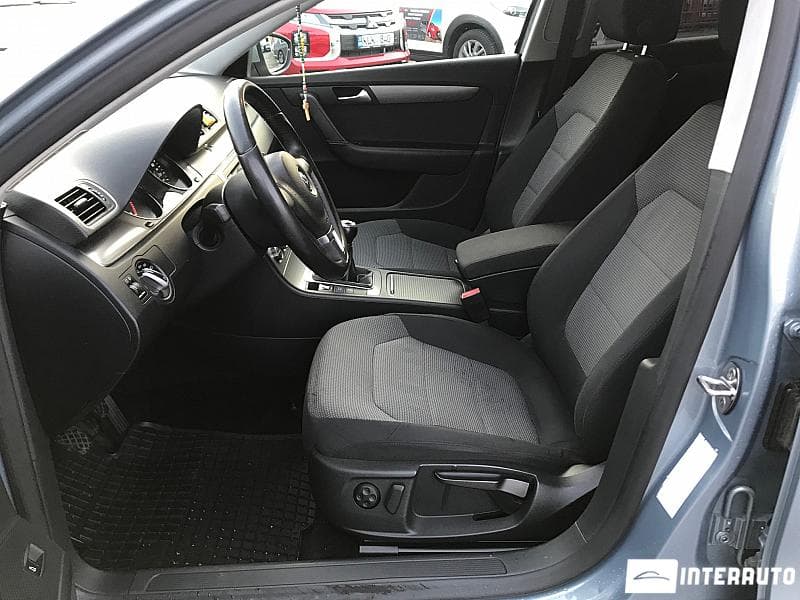 2012 Volkswagen Passat — Miniatură 9