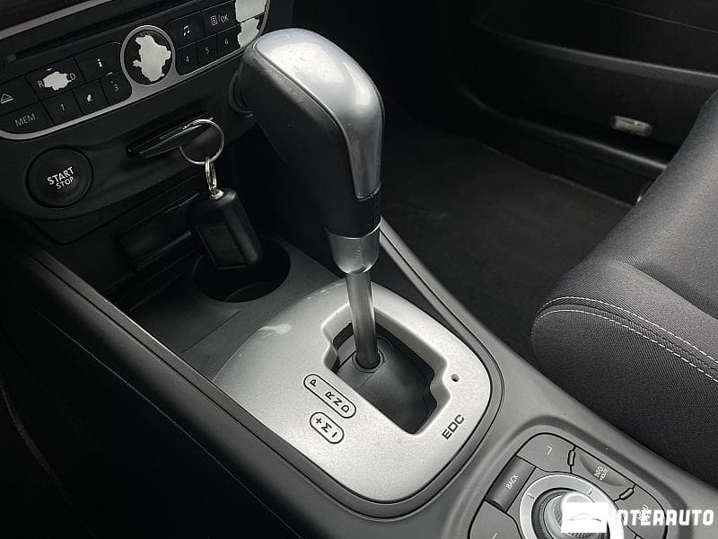 2011 Renault Megane — Miniatură 14