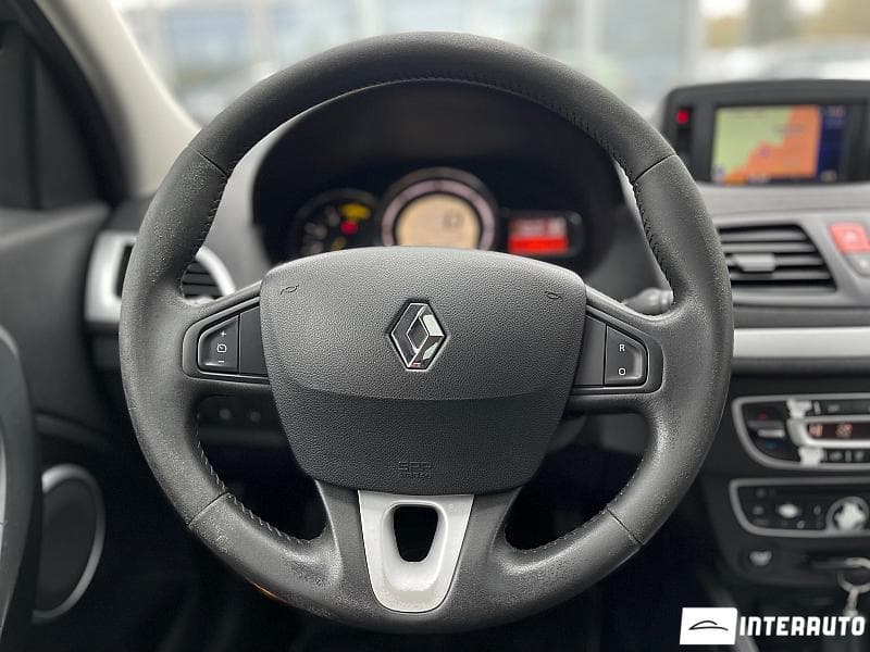 2011 Renault Megane — Miniatură 10