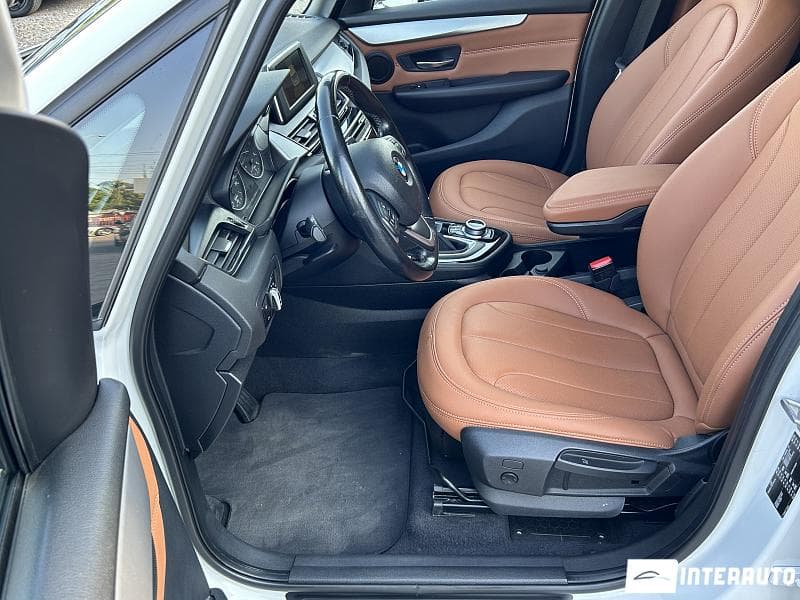 2016 BMW 216d — Miniatură 7