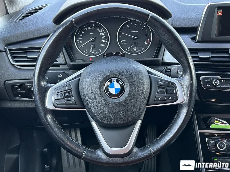 2016 BMW 216d — Miniatură 10