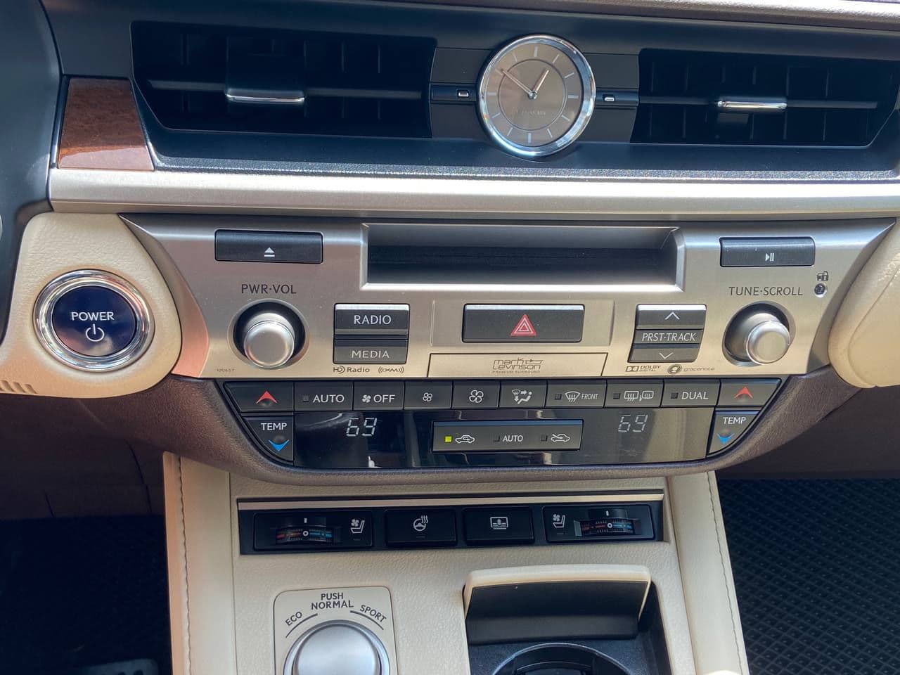 Lexus ES 300h 2016 — Миниатюра 11