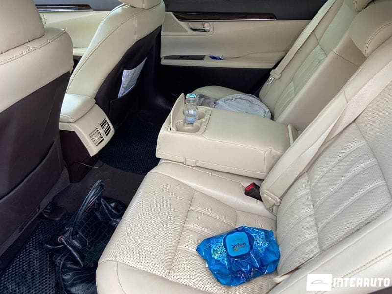 Lexus ES 300h 2016 — Миниатюра 17
